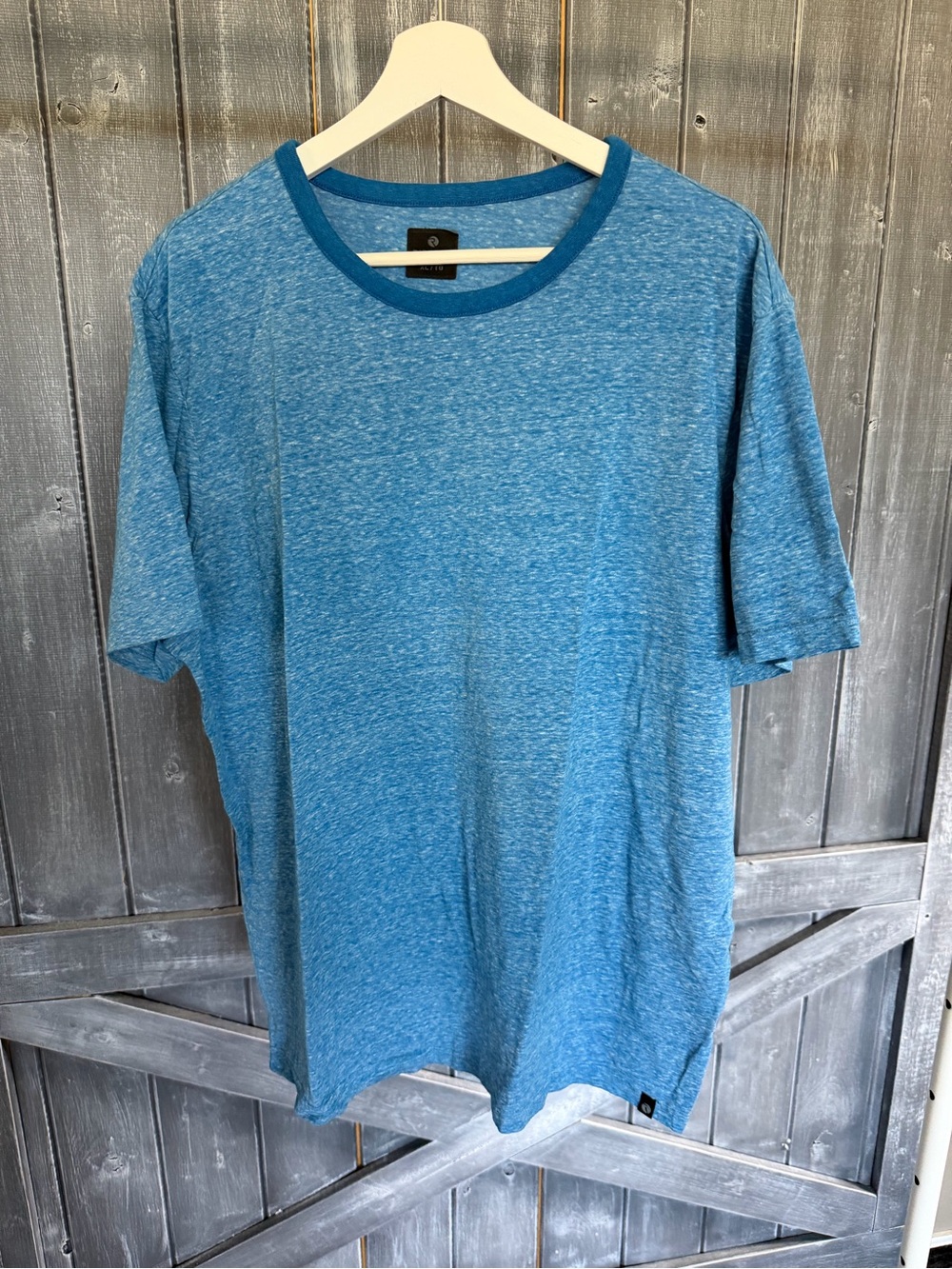 Men's Blue ripzone Crew Neck T-Shirt